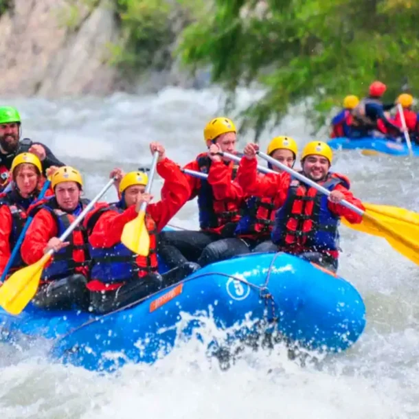 A Smarter Way to Experience Manali: Nature & Family Stays